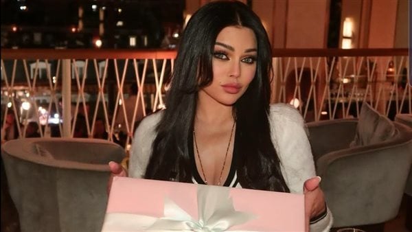 جمبسوت جولد.. هيفاء وهبي تخطف الأنظار بإطلالة لافتة