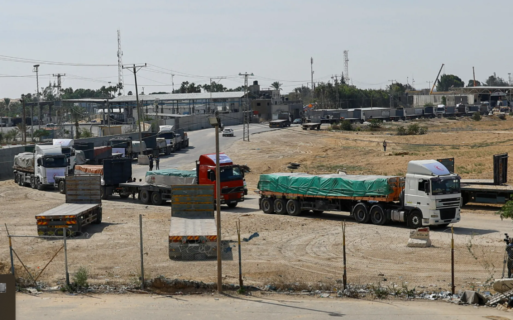 الجيش الإسرائيلي: قريباً ستدخل 500 شاحنة مساعدات إلى القطاع يومياً