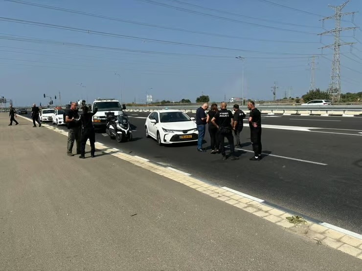 مقتل شرطي اسرائيلي واصابة 5 آخرين في عملية قرب أسدود وتحييد المنفذ..