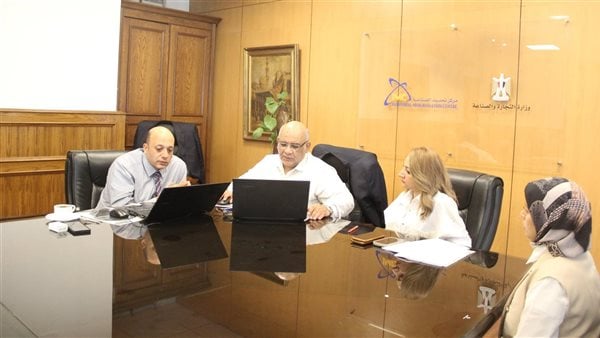 وحدة منح علامة “بكل فخر صنع في مصر” تحصل على الاعتماد من “إيجاك”