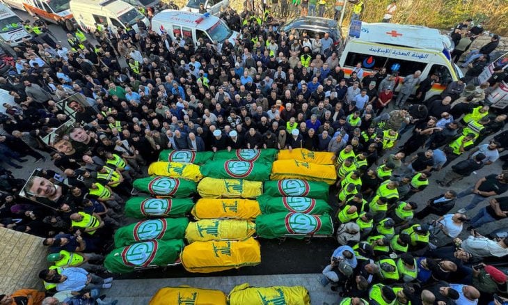 استشهاد وإصابة 28 شخصا بغارة إسرائيلية على بلدة في عكار شمال لبنان (فيديو)