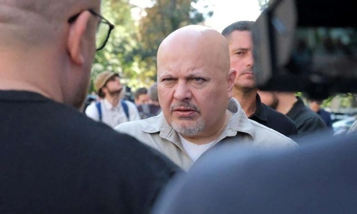 وسط حملة استخباراتية إسرائيلية لتشويه السمعة.. كريم خان يواجه تحقيقاً بـ”سلوك غير لائق”