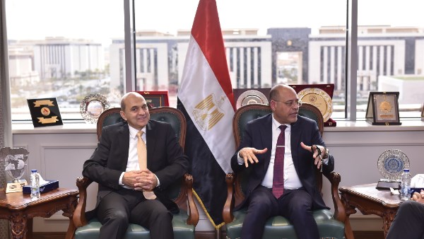 جبران يبحث فتح أسواق عمل جديدة في فرنسا