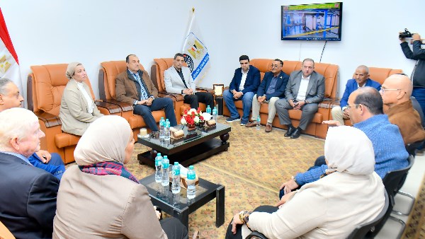 وزيرا البيئة وقطاع الأعمال العام يبحثان تطوير مصانع شركة النصر للأسمدة