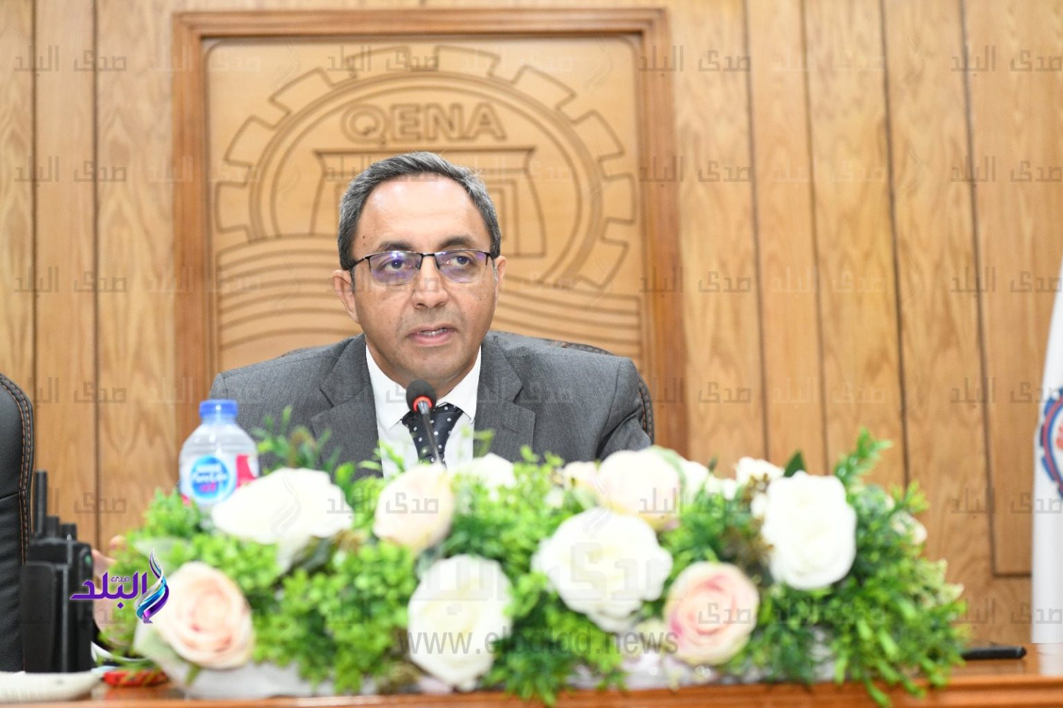 محافظ قنا يوجه رؤساء الوحدات المحلية باستقبال المواطنين أسبوعيًا لحل مشكلاتهم
