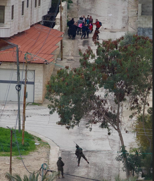 الاحتلال يصعّد عدوانه على مخيم نور شمس شرق طولكرم