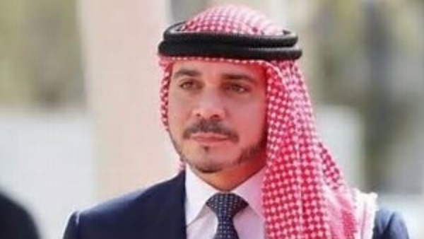 الأمير علي بن الحسين يؤدي اليمين الدستورية نائبا لملك الأردن