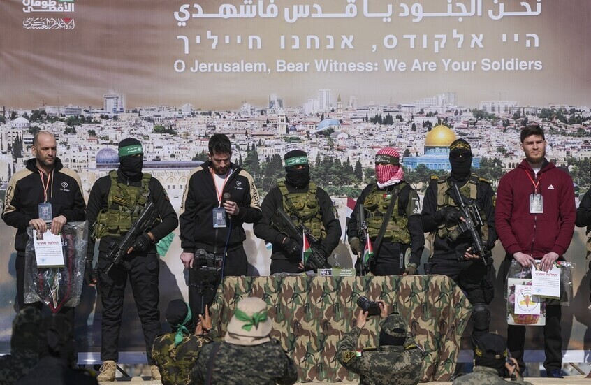 رئيس الأرجنتين يرحب بعودة الأسير الأرجنتيني الإسرائيلي يائير هورن