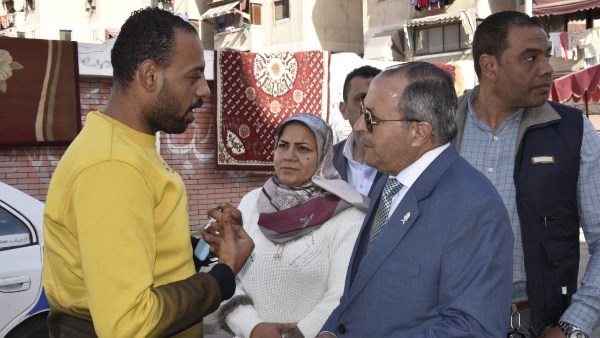 محافظ بورسعيد يوجه بتكثيف أعمال النظافة وإزالة الإشغالات بحي الضواحي