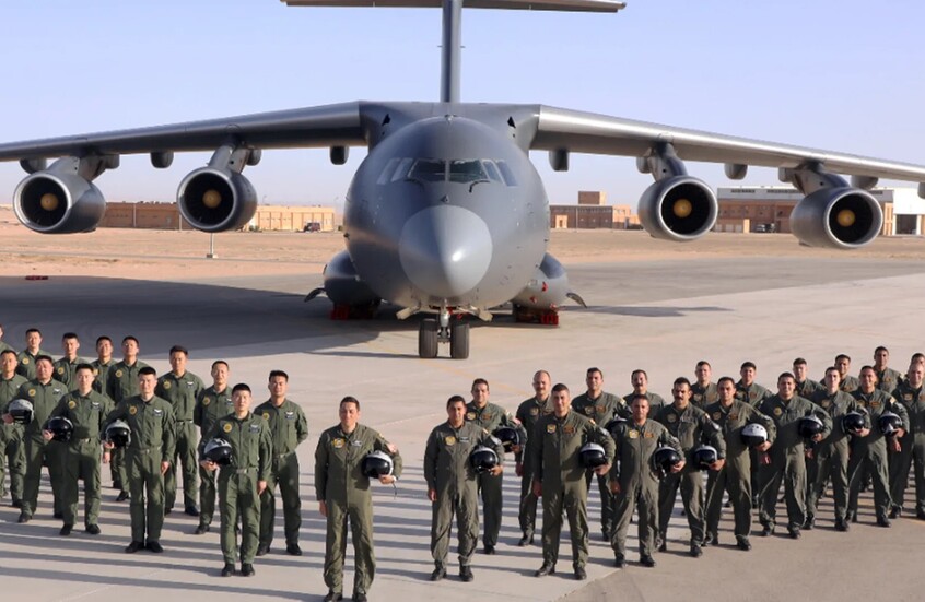 هبوط طائرة عسكرية صينية في صعيد مصر يثير مخاوف “إسرائيل”