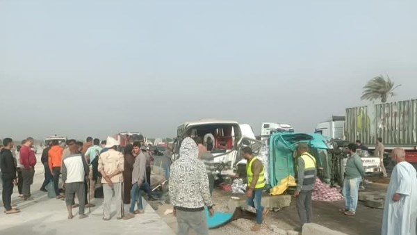 مصرع وإصابة 20 شخصا في حادث على الطريق الإقليمي بالمنوفية.. صور مصرع وإصابة 20 شخصا في حادث على الطريق الإقليمي بالمنوفية.. صور