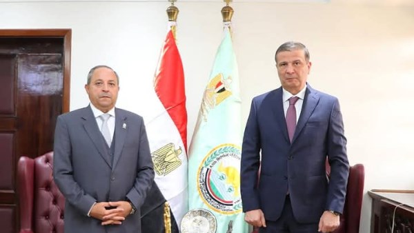 وزير الزراعة يبحث مع محافظ بورسعيد ملف تقنين الأراضي وتعزيز الخدمات البيطرية