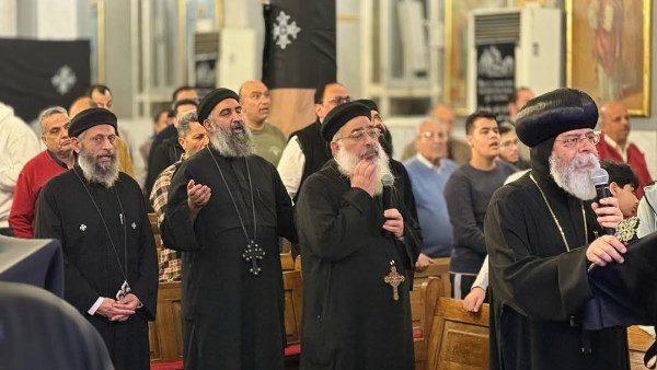 أجواء روحانية| الكنائس تواصل صلوات أسبوع الآلام وأحداث البصخة المقدسة| صور
