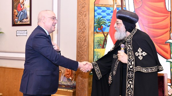 رئيس حزب الجبهة الوطنية والأمين العام يزوران قداسة البابا تواضروس الثاني