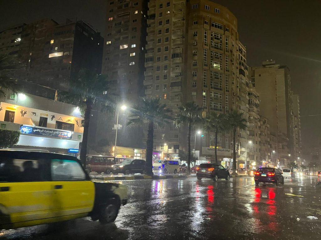 سقوط أمطار على هذه المناطق.. الأرصاد تكشف تفاصيل طقس الساعات المقبلة