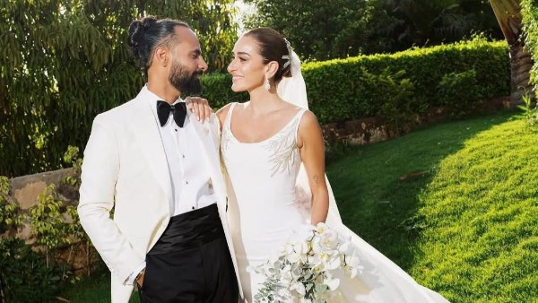 أول ظهور لشقيقات أمينة خليل فى حفل زفافها على أحمد زعتر