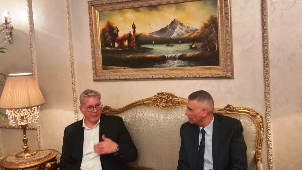 وزير البترول يفتتح مشروع تطوير وتأهيل 30 منزلا بقرية الطوناب بأسوان