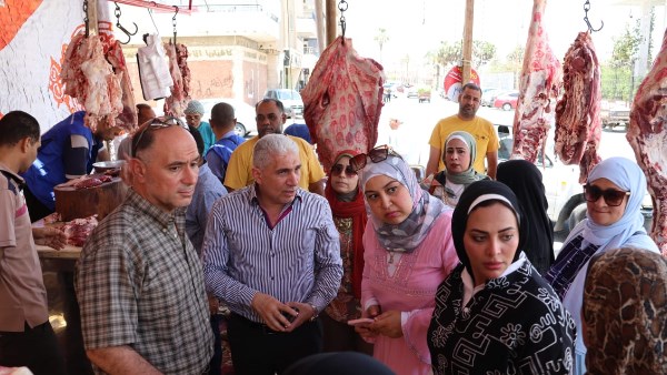 استعدادًا لـ عيد الأضحى.. تفتيش نقاط النحر ومحال الجزارة بالإسماعيلية ..صور