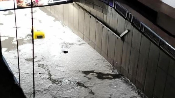 5 مشاهد مأساوية تهز الإسكندرية.. غرق توك توك واحتراق سيارة وسط ذهول الأهالي