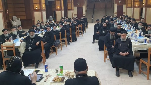 الاجتماع الأول لنيافة الأنبا أولوجيوس بمجمع كهنة عين شمس والمطرية