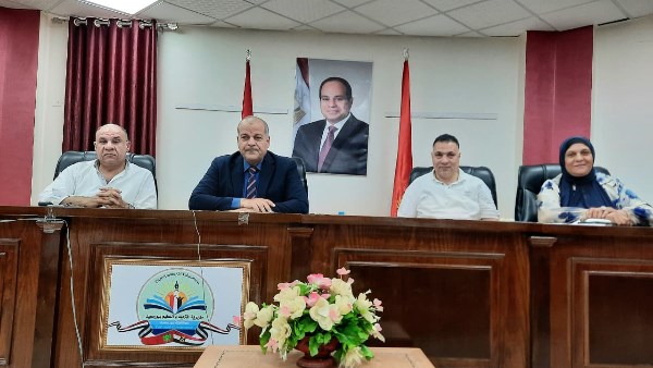 تعليم بورسعيد | الغرباوى يعقد اجتماعا موسعا لمناقشة تطبيق نظام البكالوريا المصرية