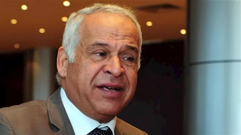 “مشهد غير لائق”.. فرج عامر يعلن فتح تحقيق بعد مشادة ثنائي سموحة
