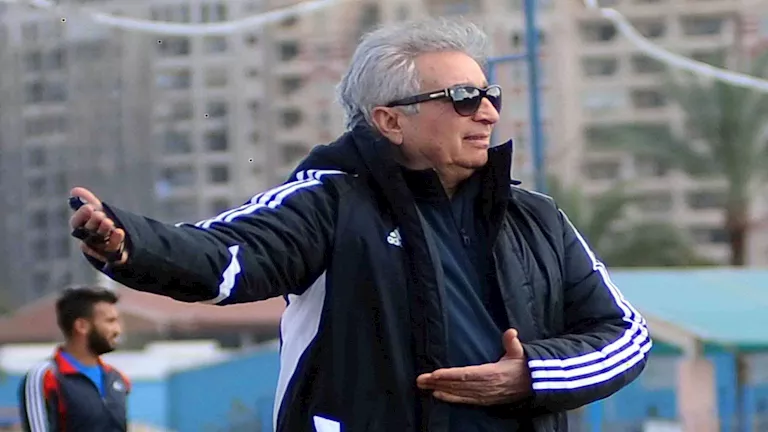 “مصر مليانة مدربين”.. رد ناري من الرابطة على تهديد حلمي طولان
