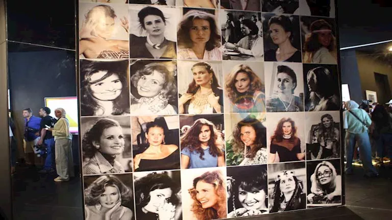 “13 صورة” ترصد مراسم الاحتفاء بمعرض النجمة يسرا بمهرجان الجونة