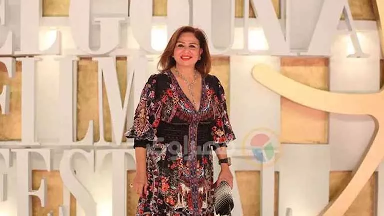 رد جديد من إلهام شاهين بعد أزمة تطاير فستانها في مهرجان الجونة