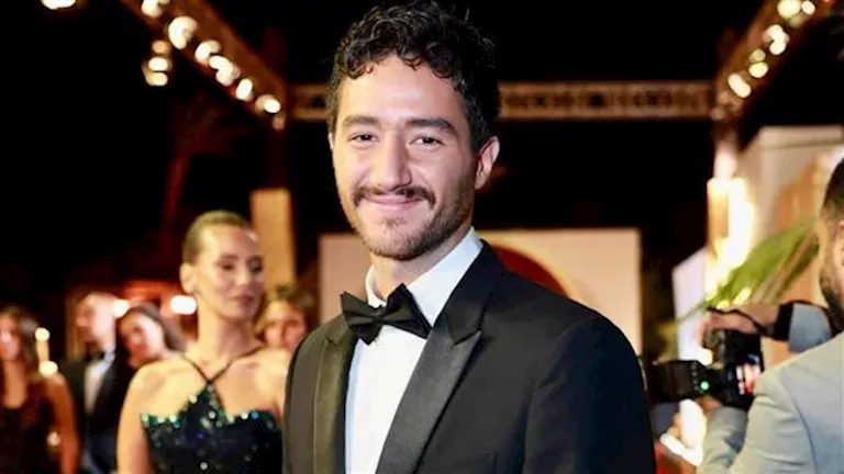 أحمد مالك عن فيلم ” كولونيا “: فيلم صعب يحتوي على مشاعر معقدة