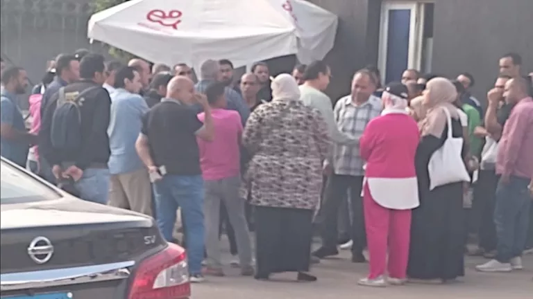 “التزمنا بتوجيهات الدولة”.. أول رد من النادي الأهلي على احتجاج العمال
