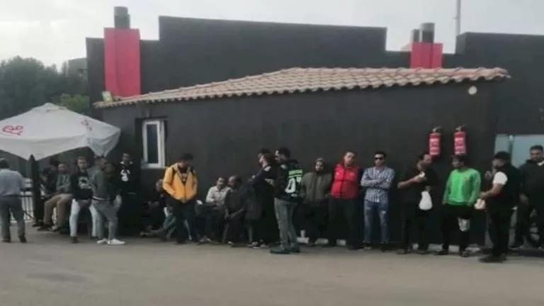 تناقض تصريحات مسؤولي الأهلي بشأن تطبيق الحد الأدنى للأجور