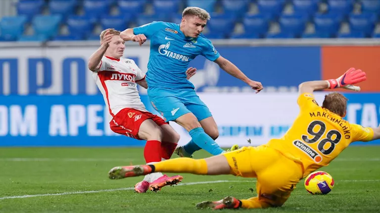 عصابة تحاول اختطاف نجم دوري أبطال أوروبا.. ما القصة؟