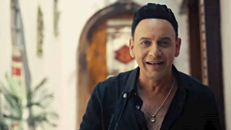 فيديو| مصطفى قمر يطرح ثاني أغاني ألبومه الجديد بعنوان “أصل الأيام”