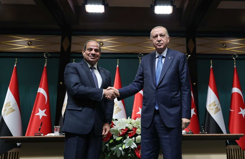 تقرير عبري يحذر : مصر وإيران وتركيا “تحاصر” إسرائيل..