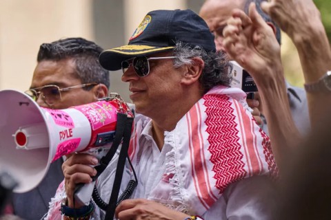 الرئيس الكولومبي: واشنطن تستهدفني بسبب فلسطين وفضحي دور الاستخبارات الأميركية وشركات التجسس الإسرائيلية