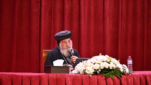 لقاء الرئيس السيسي مع وفد مجلس الكنائس العالمي استمر 80 دقيقة