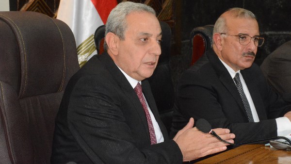 محافظ الغربية يترأس اجتماعا موسعا مع الأجهزة التنفيذية والخدمية ويوجه برفع درجة الاستعداد القصوى لافتتاح المتحف المصري الكبير