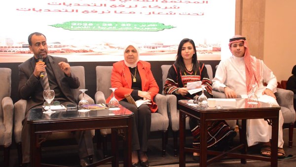 بعض التطبيقات الإلكترونية تمثل خطرًا على العقيدة الدينية والقيم الأخلاقية