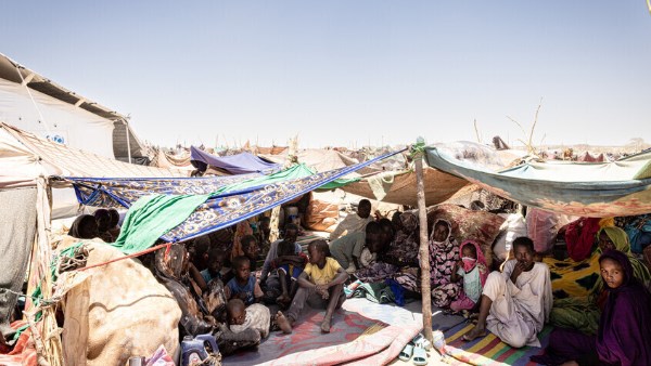 لتدهور الأوضاع.. رئيس حكومة دارفور يدعو المنظمات الإنسانية للتدخل العاجل بالفاشر