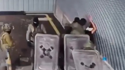 فضيحة تسريب فيديو اغتصاب أسير فلسطيني في معتقل “سدي تيمان” الإسرائيلي تُطيح بالمدعية العسكرية..