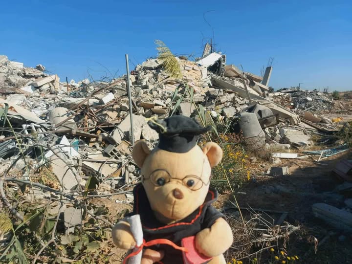 الكشف عن تفخيخ الاحتلال لدمى وألعاب لقتل الأطفال في غزة