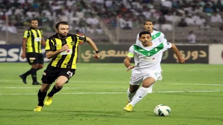 التشكيل الرسمي لديربي جدة بين الأهلي والاتحاد في دوري روشن
