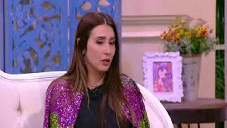 بعد ابتعادها عن الفن.. ما هو عمل مايا شيحة؟