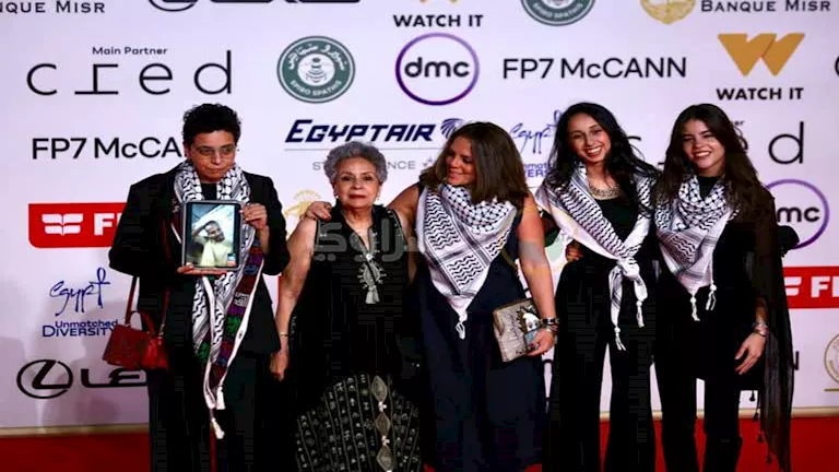 بالصور| “ضايل عِنا عرض” يفتتح عروض “الجالا” في مهرجان القاهرة السينمائ