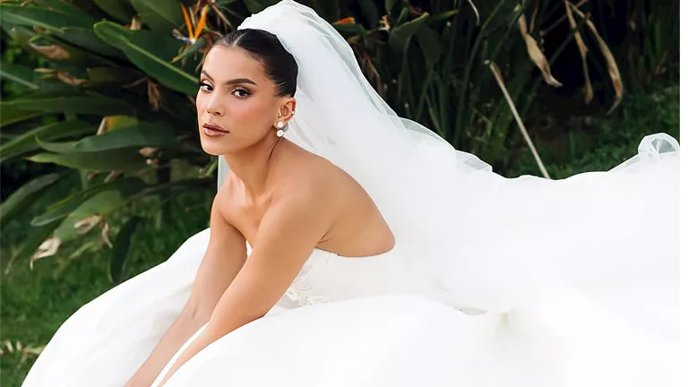 18 صورة جديدة لـ هايدي خالد زوجة هادي الباجوري بفستان الزفاف