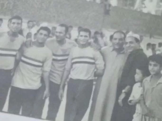 صورة لمحيي أراجوز خلال لعبه الكرة الشراب