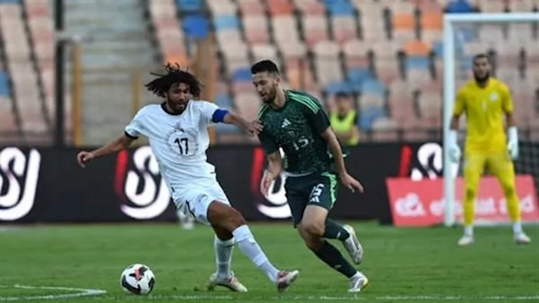 لاعب جديد ينضم لقائمة منتخب الجزائر قبل ودية مصر