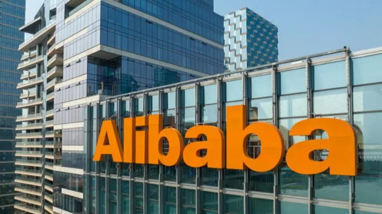 علي بابا تطلق تطبيق ذكاء اصطناعي مجاني ينافس شات جي بي تي
