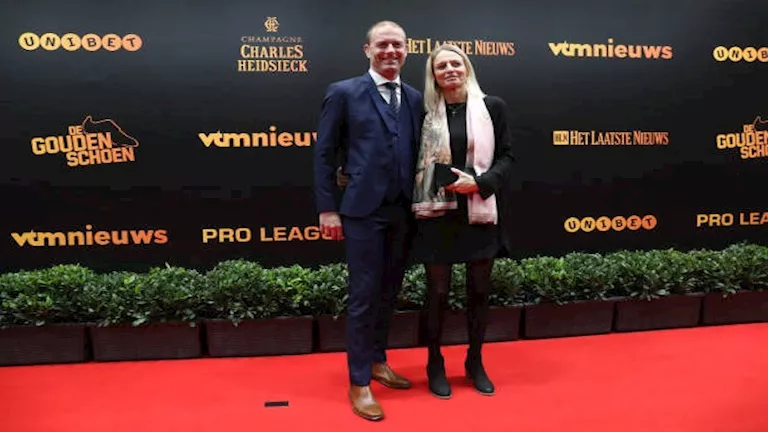 5 صور لياس توروب مدرب الأهلي وزوجته